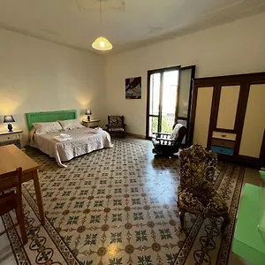 Mille Lire Peppe's Guest house