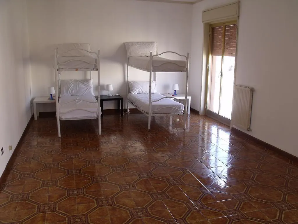A Tre Passi Dal Centro Hotel Palermo Guest house