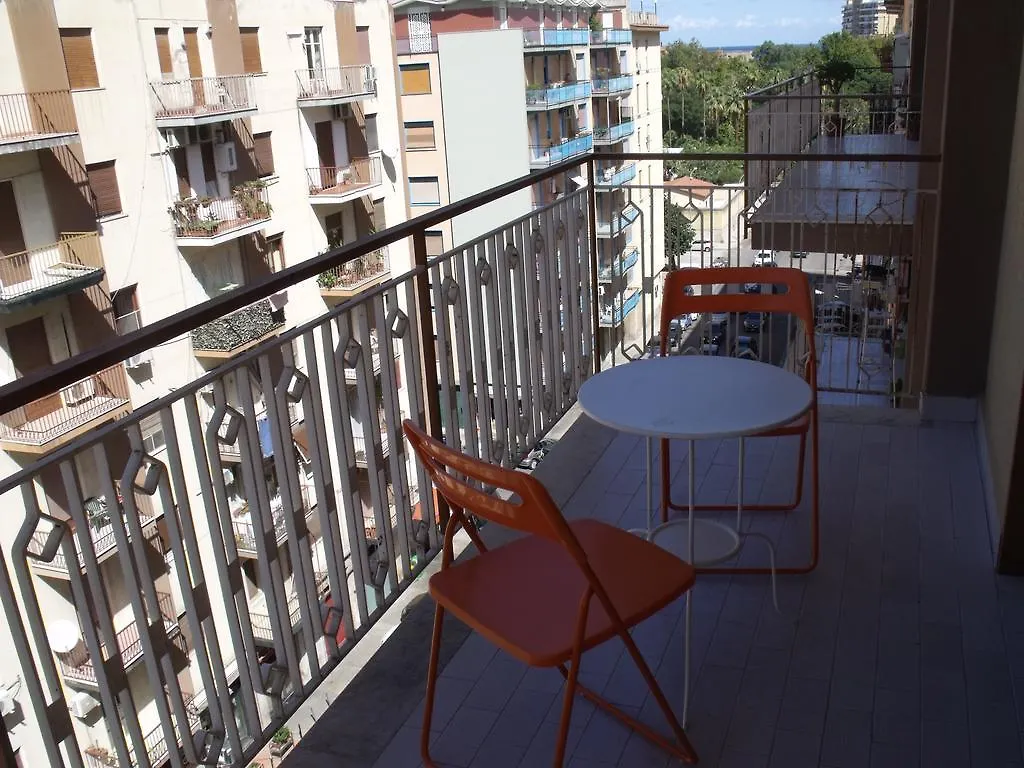 Guest house A Tre Passi Dal Centro Hotel Palermo Italy
