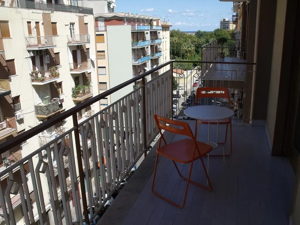 A Tre Passi Dal Centro Hotel Palermo