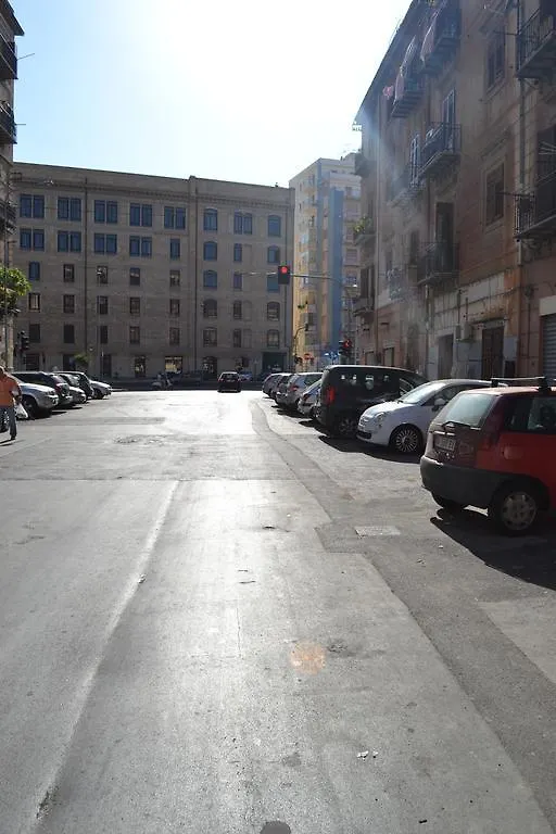 Guest house A Tre Passi Dal Centro Hotel Palermo