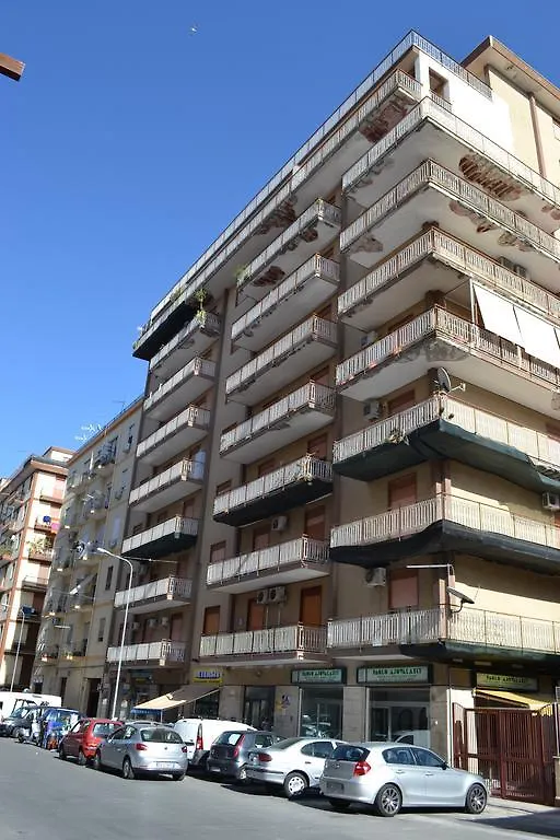 A Tre Passi Dal Centro Hotel Palermo Guest house